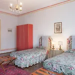 Castello Di * Ронкаде