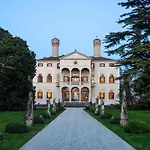 Castello Di Landhaus