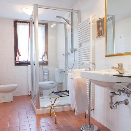 Castello Di * רונקאדה