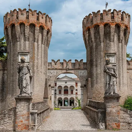 Castello Di בית כפרי רונקאדה
