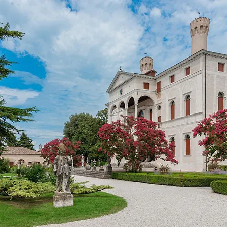 Εξοχικό σπίτι Castello Di *