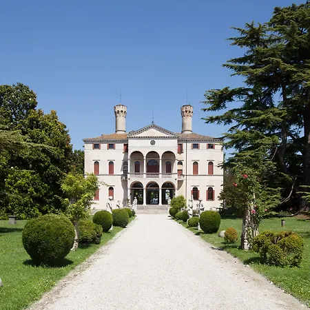 Hétvégi ház Castello Di *