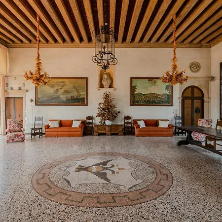Castello Di Εξοχικό σπίτι